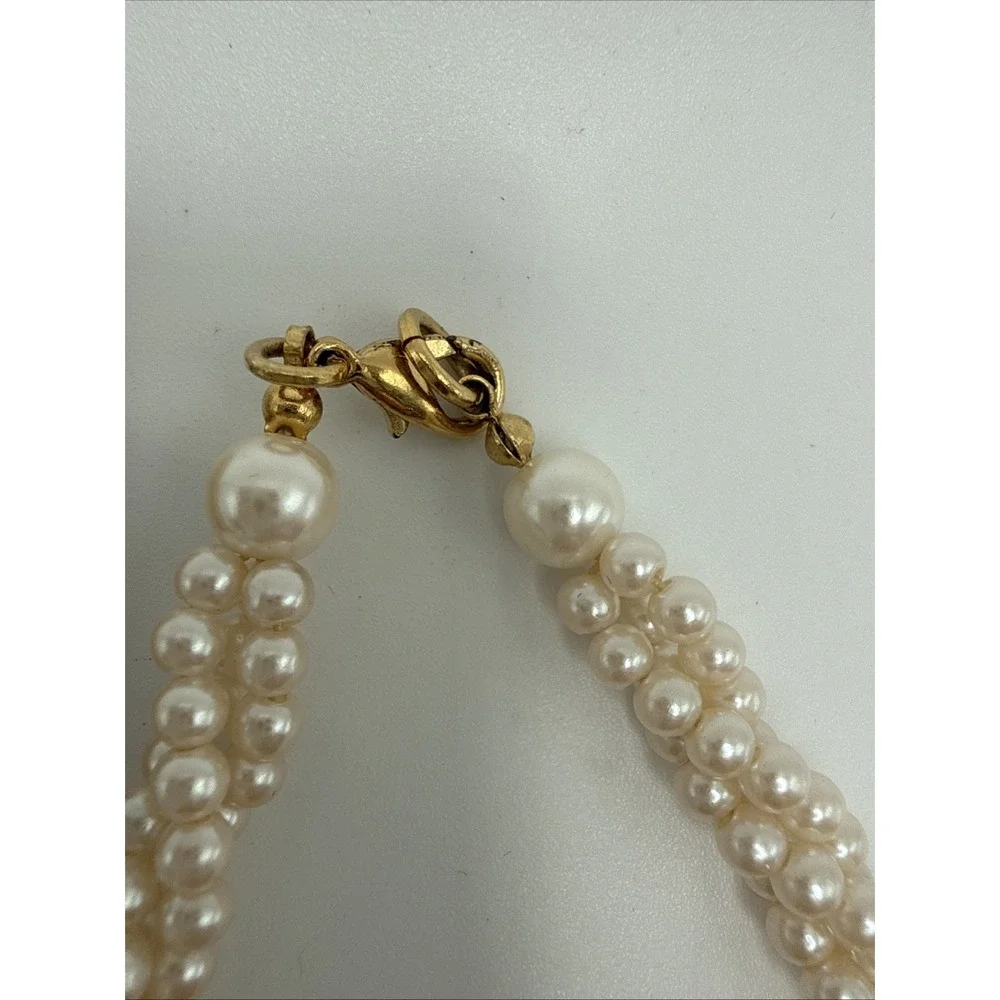 Vintage Cream & Black Faux Pearl Necklace W/Gold Tone Clasp 16 In 
